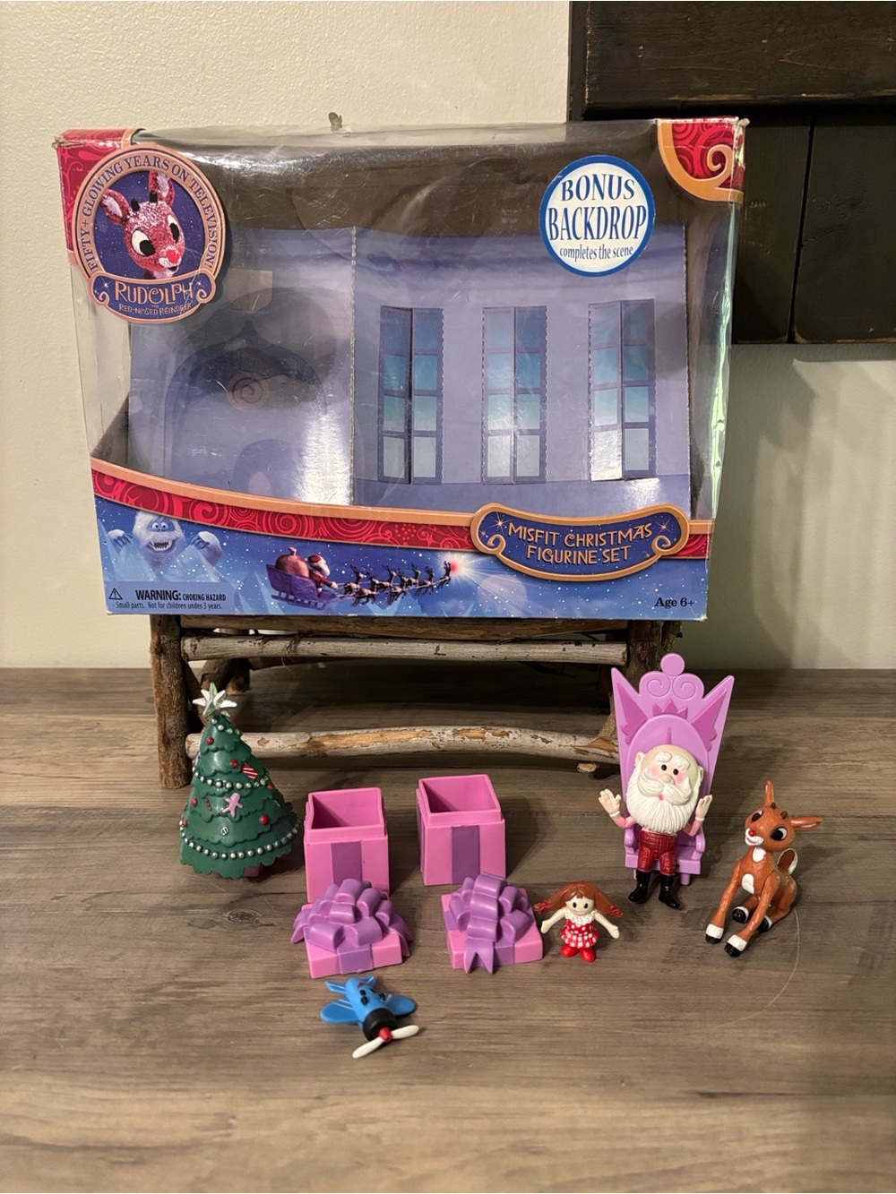 VTG RUDOLPH THE RED NOSED REINDEER 2015 FOREVER FUN MISFIT FIGURE SET PRE OWNED
